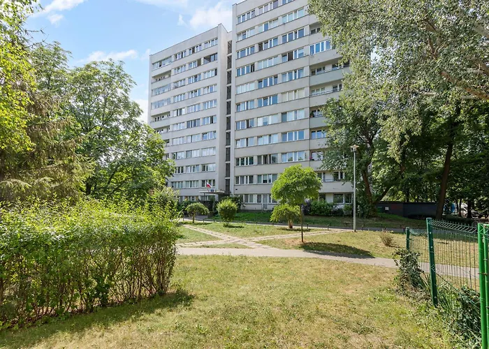 Vistula Corner By Bookinghost * Warszawa